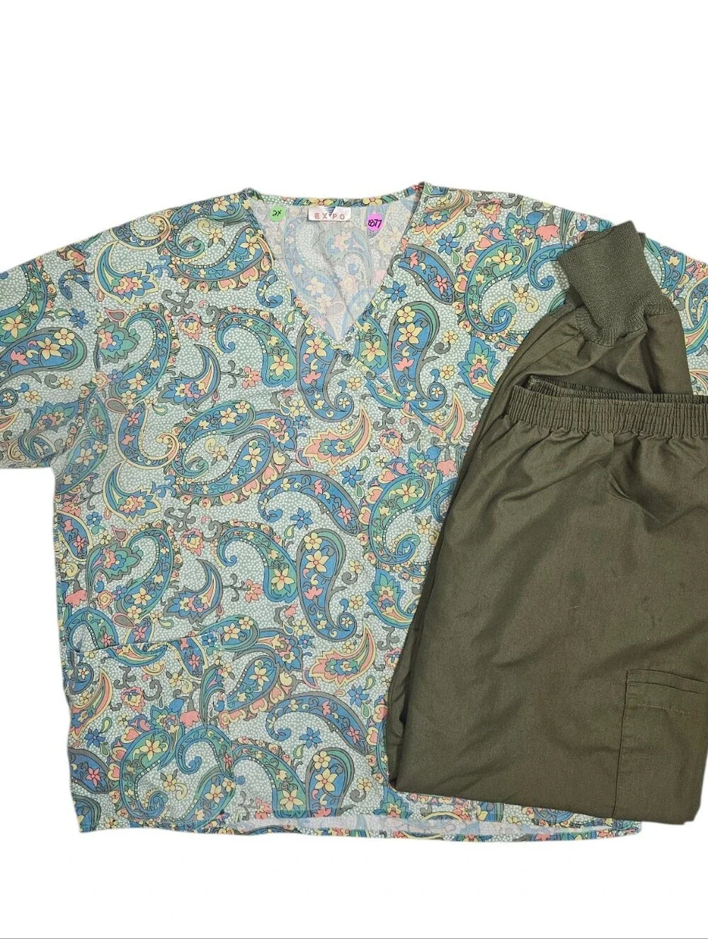 Scrub Set - Picture 1 of 2